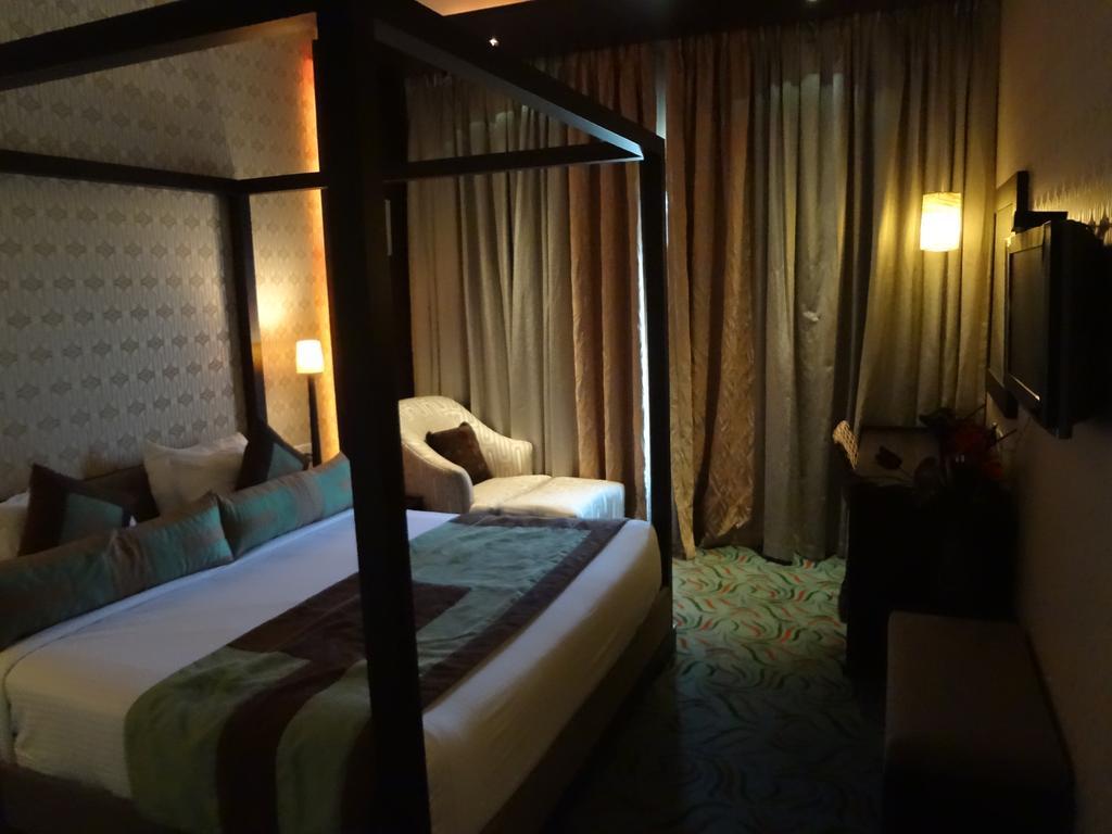 Hotel Satkar Residency Thane Exterior foto